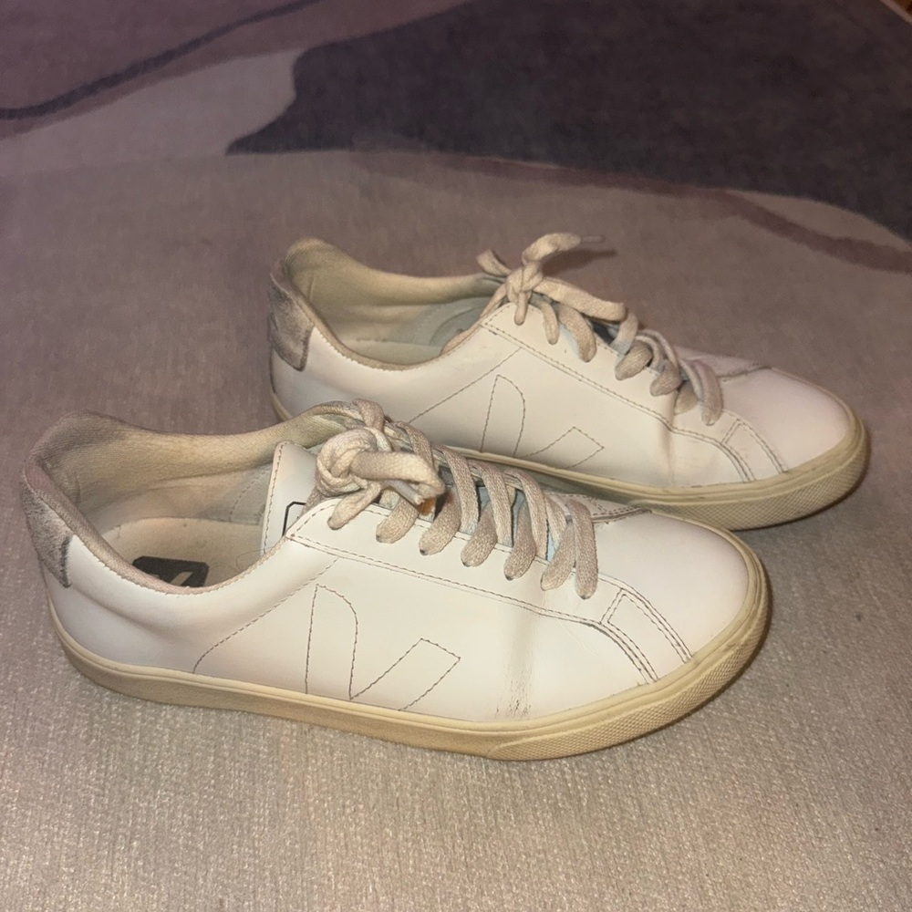 Veja White Esplar Leather Logo Sneakers Size 7